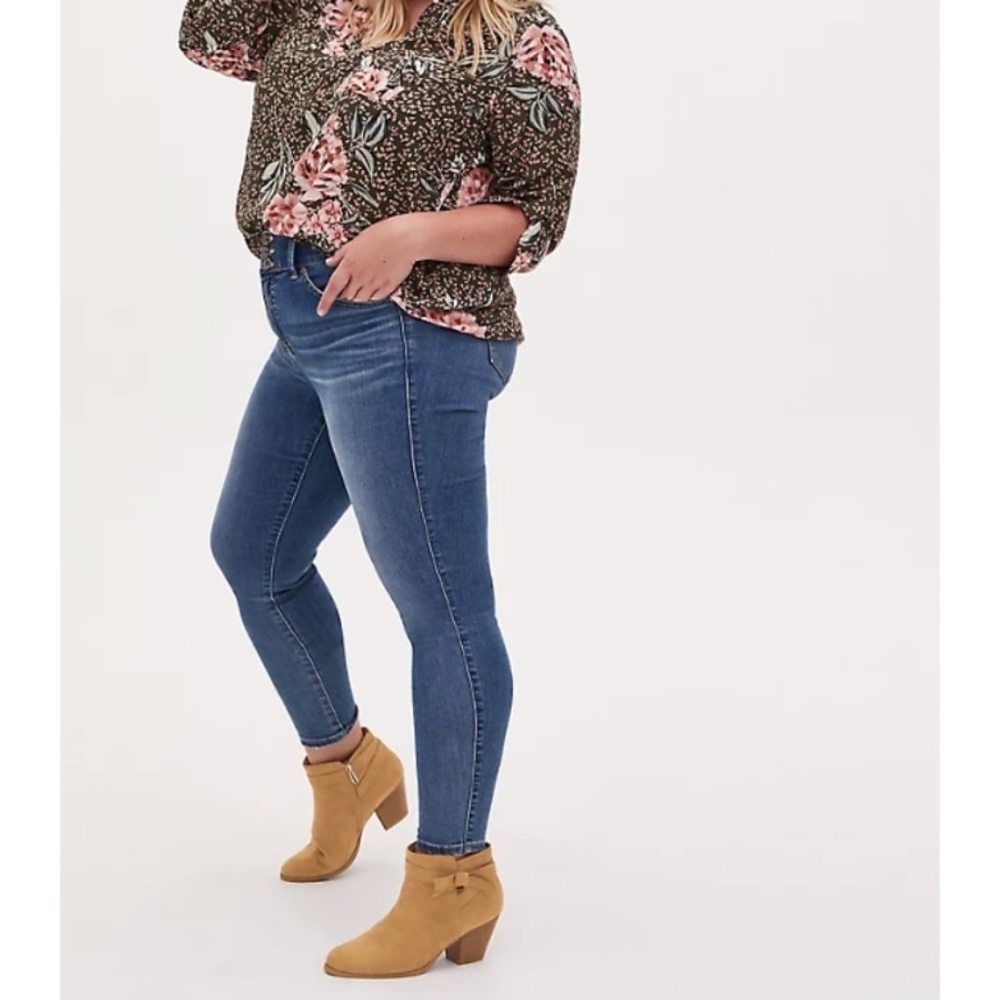 Torrid Beige Faux Suede Side Bow Ankle Bootie - Picture 5 of 16